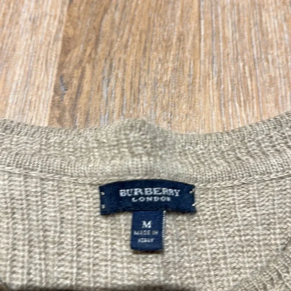 Tan Burberry pullover sweater wool & angora blend - Picture 2 of 4
